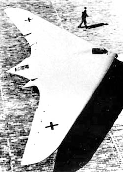 Illustration for article titled B-2 Stealth Bomber Crashes, 1.2 Billion Dollars Turn to Smoke